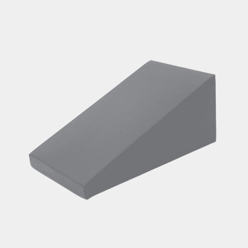 Triangle spine corrector